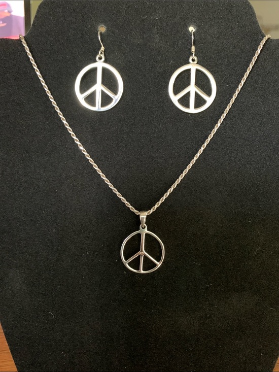 Jewelry - Silver Peace Sign 925 Necklace and Earring Set - Women Jewelry